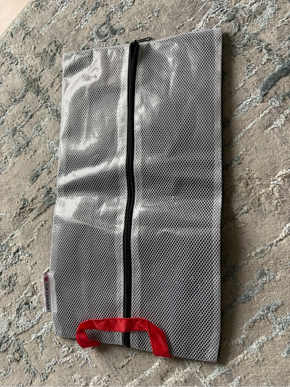 Mesh Travel Shoe Bag with Red Handle